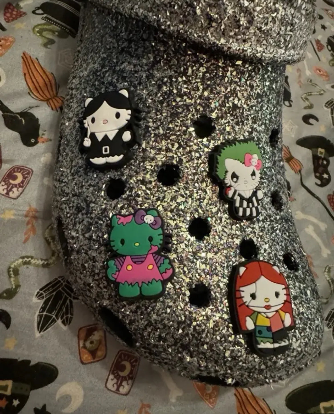 Pin o Dije hello Ki.