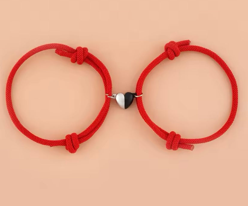 Pulsera magnética de corazón