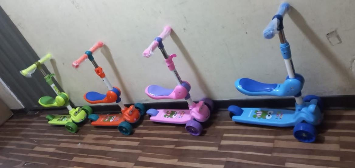 SCOOTER MUSICALES 2 EN 1 CON LUZ