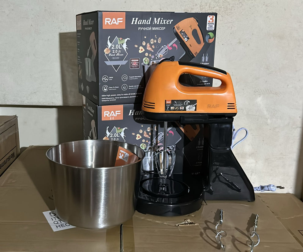BATIDORA CON PEDESTAL 250W 7 VELOCIDADES