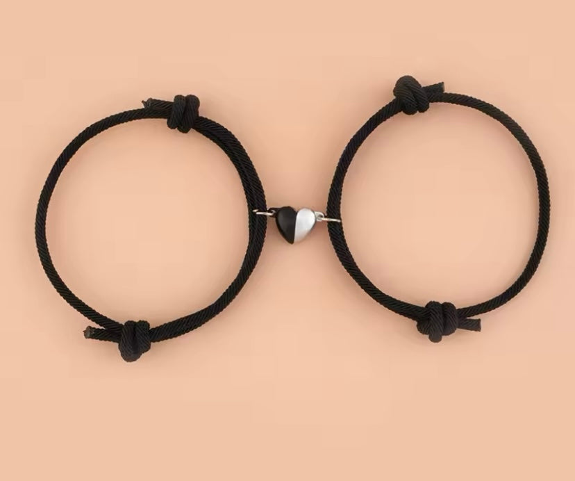 Pulsera magnética de corazón