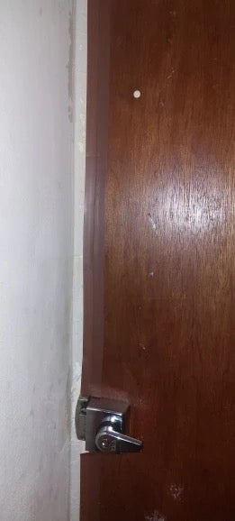 Tira de sellado o Burlete de puerta y ventana ( 5 metros x 4 cm )