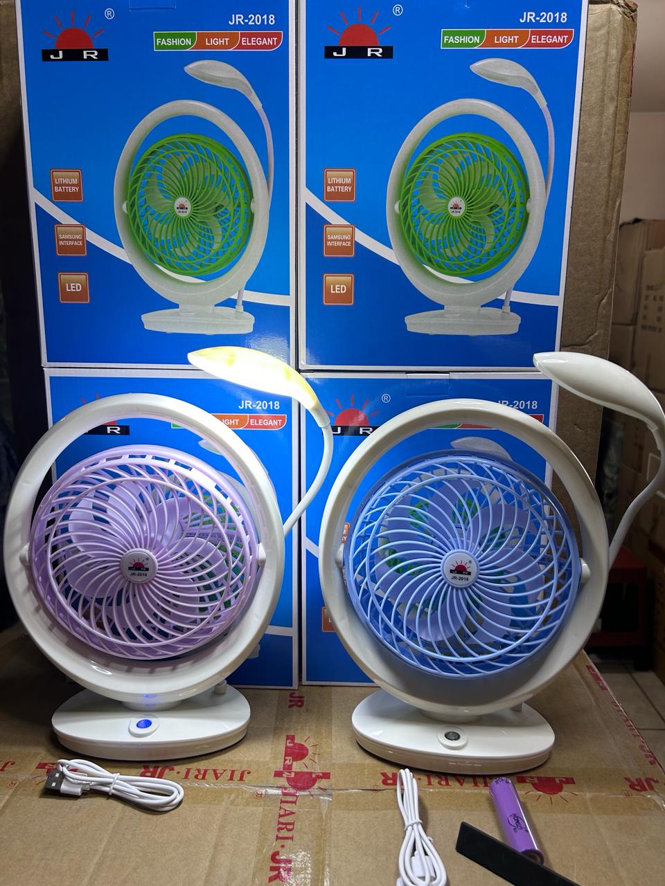 VENTILADOR CON LAMPARA RECARGABLE
