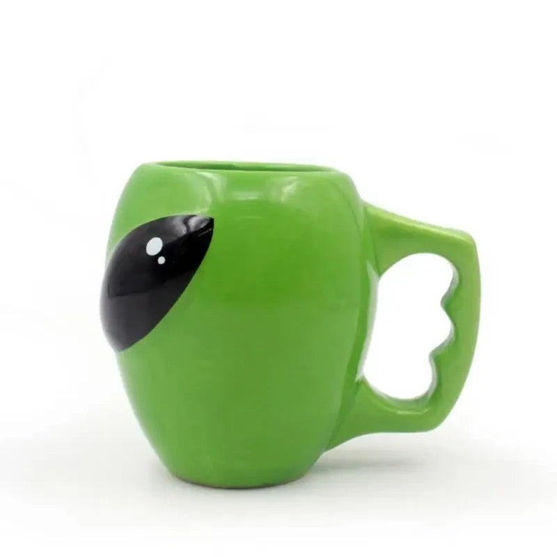 Taza alíen