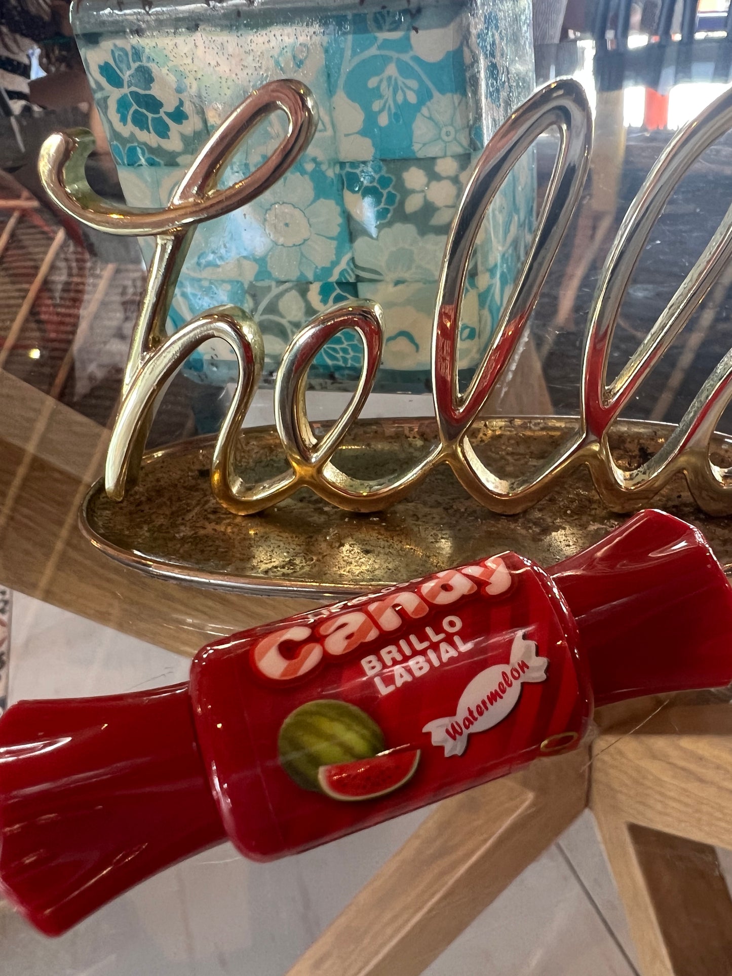Brillo labial forma de caramelo