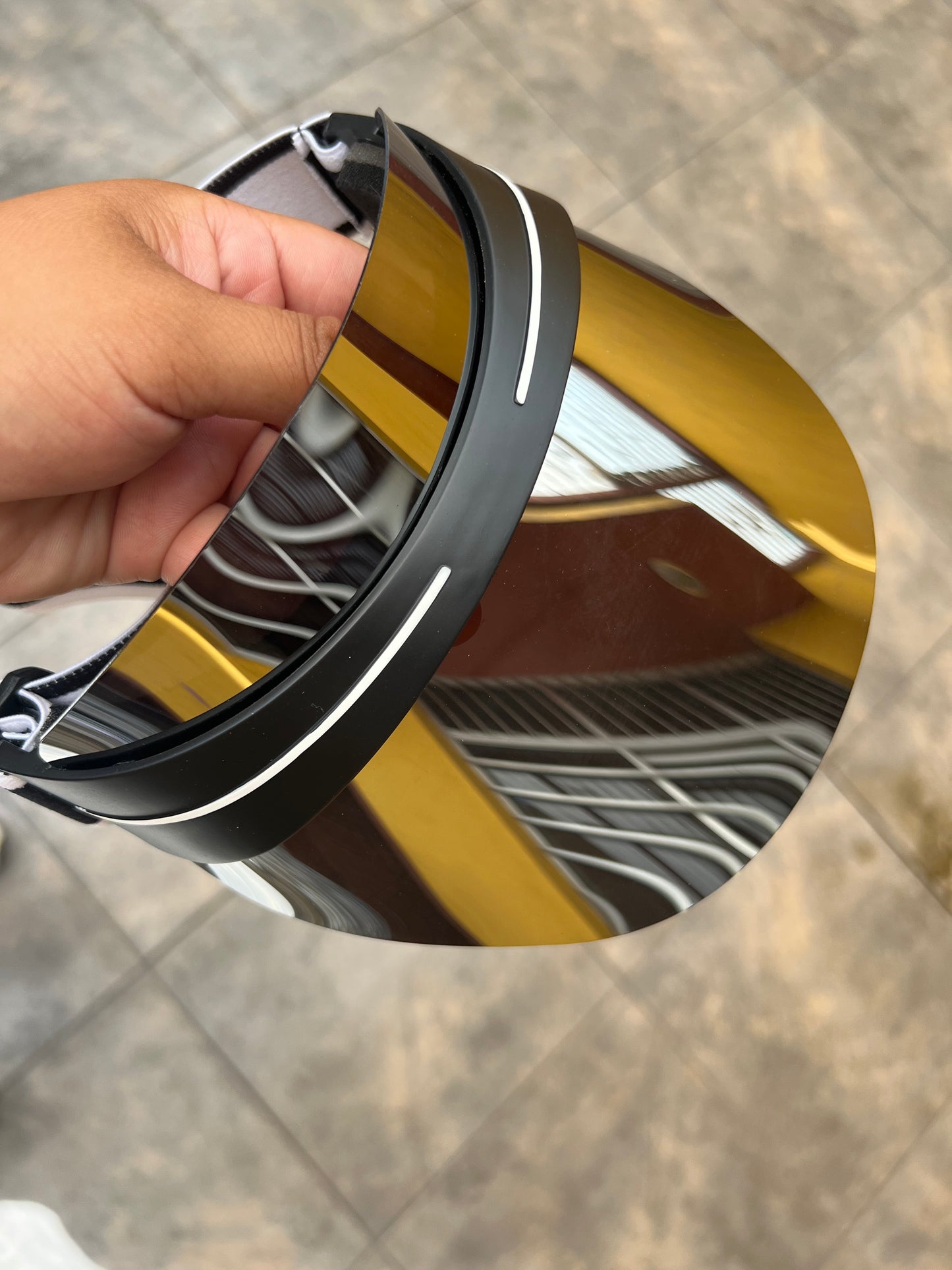 Viseras Mirror