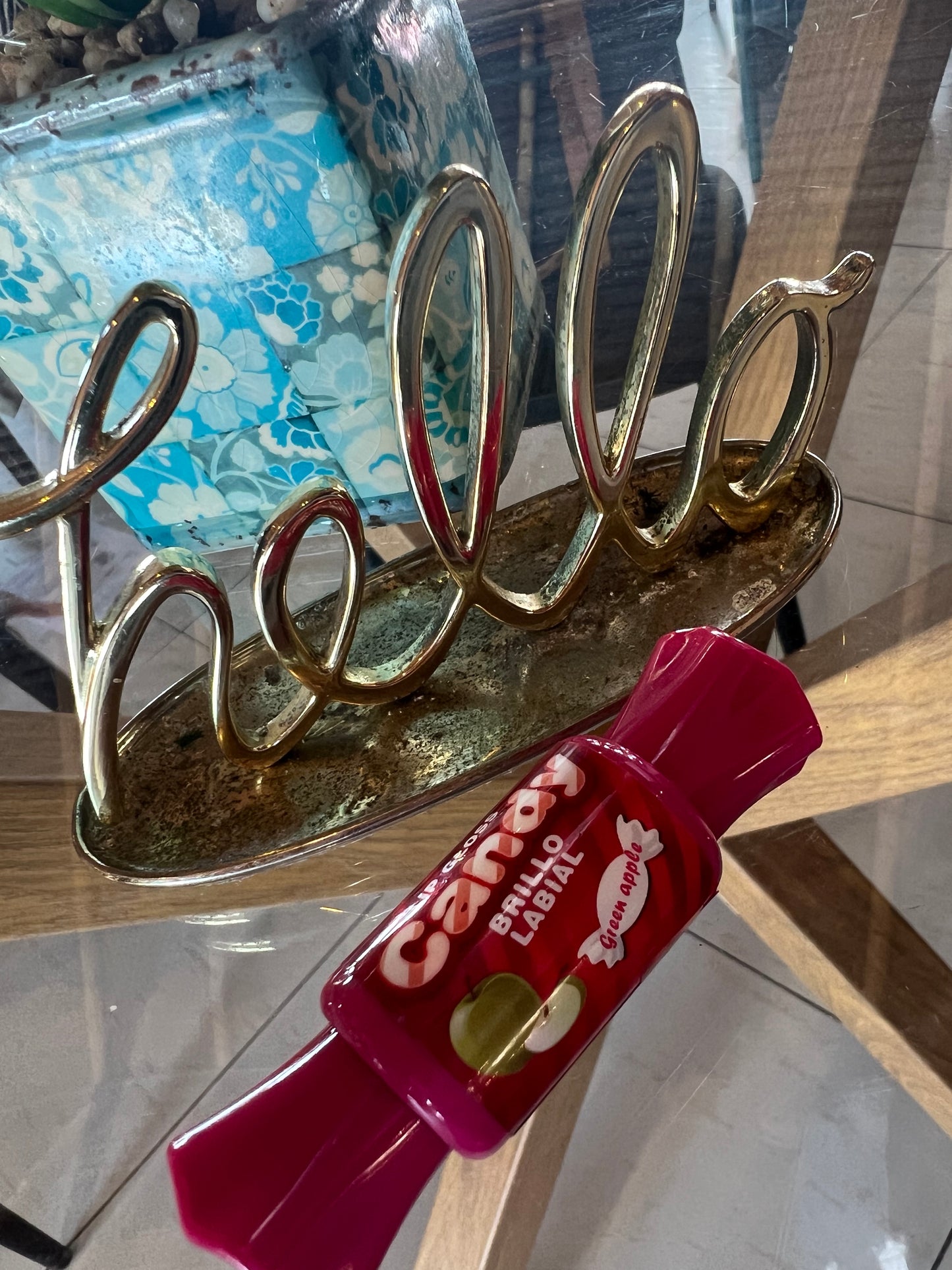 Brillo labial forma de caramelo
