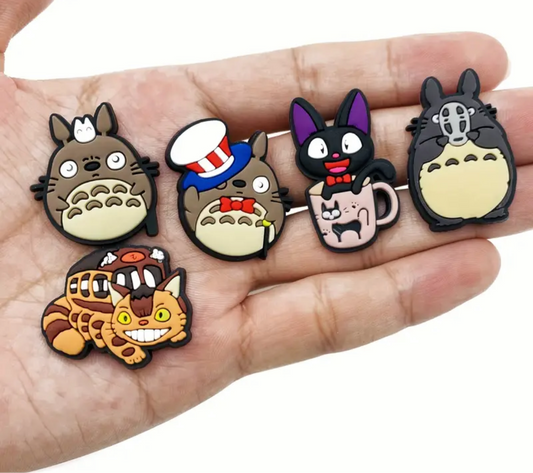 Set de 5 pines o dijes