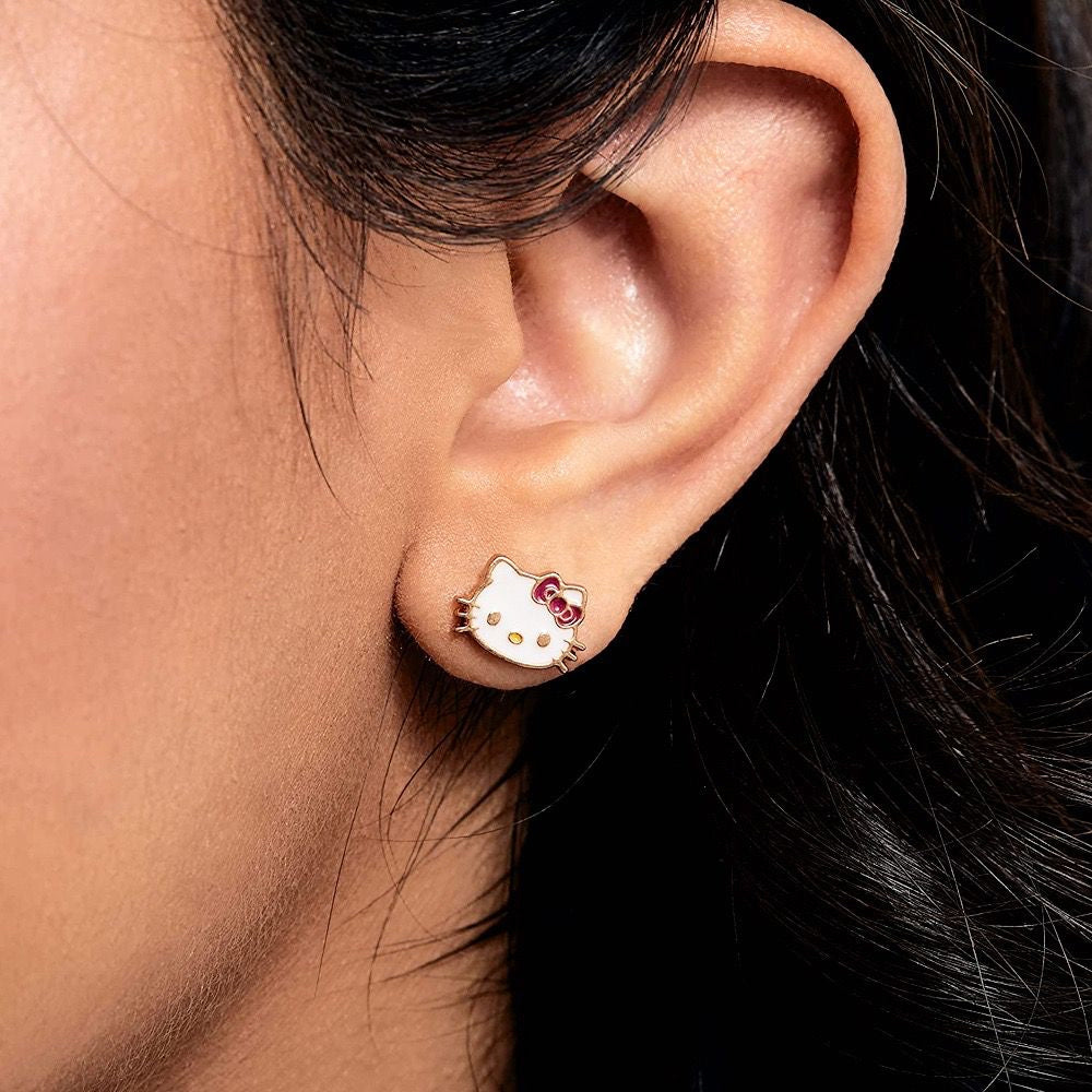 Arete Kitty pegado