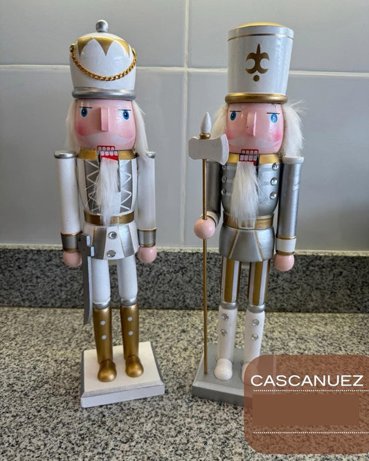 Soldado Cascanuez de madera de 38cm