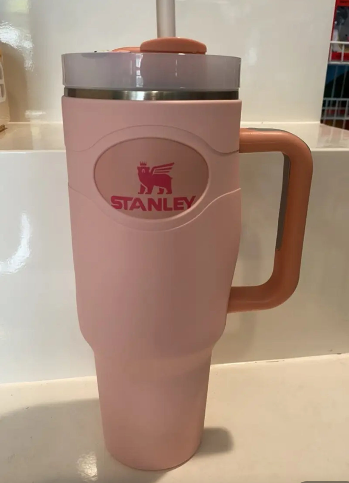 Funda de silicona de Stanley 40 onz  Rosa