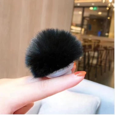 POM POM HOLDER