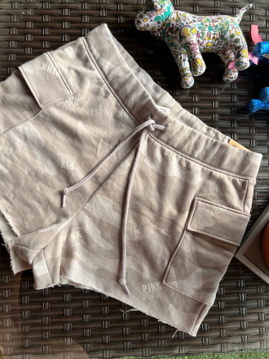 Short Pink
