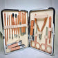 KIT DE MANICURE O PEDICURE PORTÁTIL