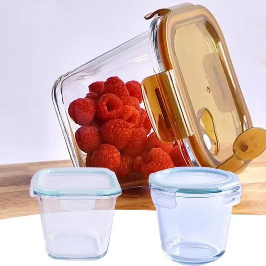 Cuencos de vidrios con tapas transparentes