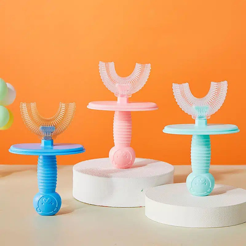 Cepillo 360°  en U con Vaso de 6 – 12 años