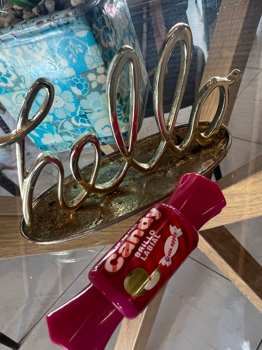Brillo labial forma de caramelo