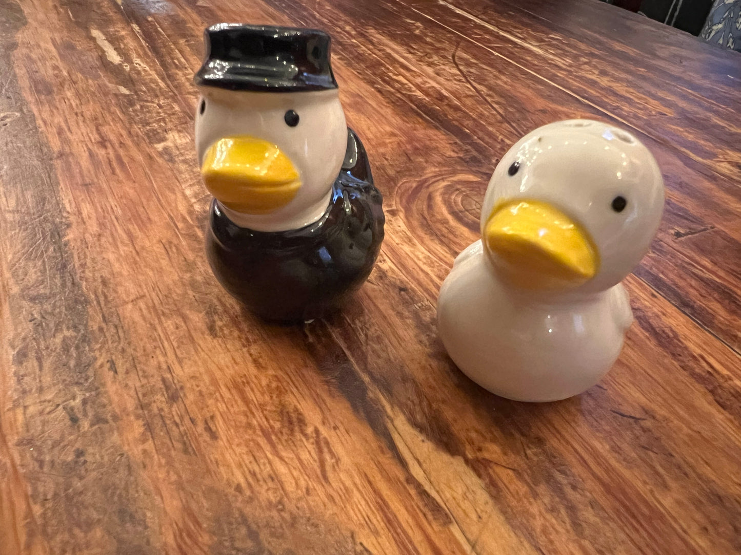 Saleros  pareja de patitos